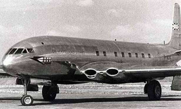 de-Havilland-Comet-1-showing-square-windows