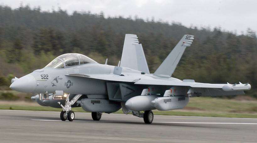 EA-18G_at_Whidbey_April_2007