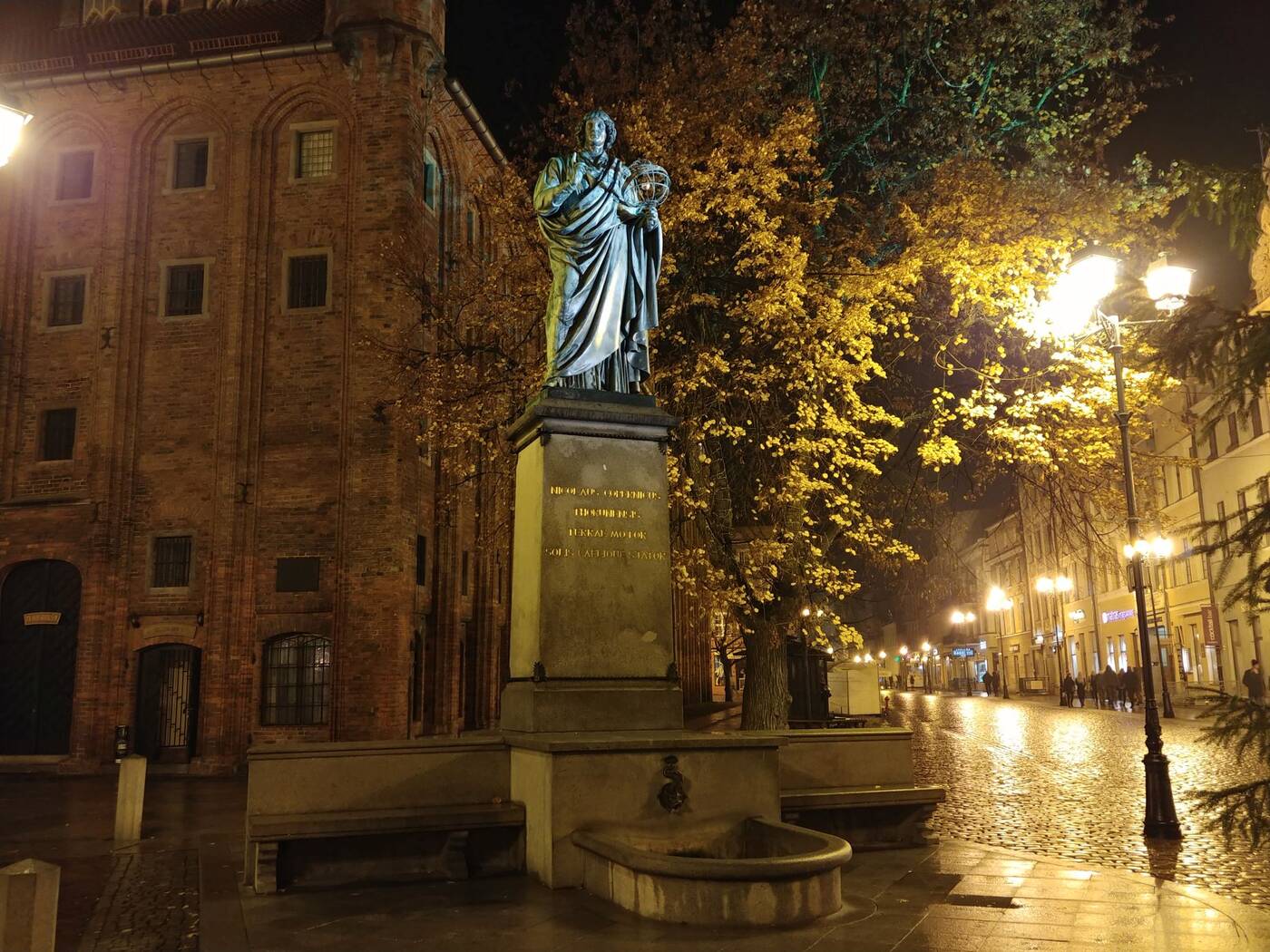 Tak powinien wyglądać LG G6! Test LG V30