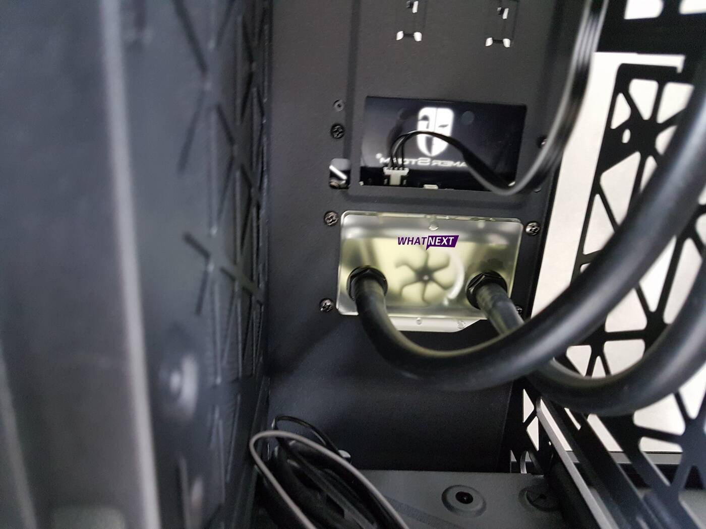 Test obudowy z wbudowanym chłodzeniem: Deepcool GamerStorm Baronkase Liquid