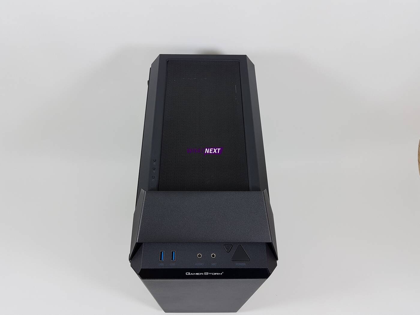 Test obudowy z wbudowanym chłodzeniem: Deepcool GamerStorm Baronkase Liquid