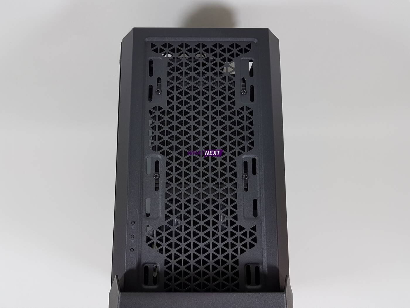 Test obudowy z wbudowanym chłodzeniem: Deepcool GamerStorm Baronkase Liquid