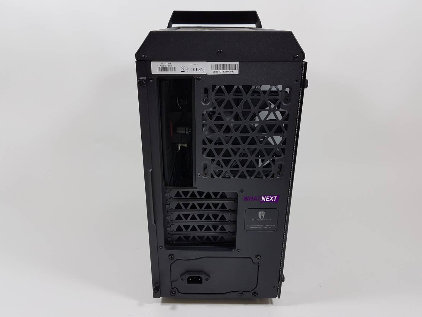 Test obudowy z wbudowanym chłodzeniem: Deepcool GamerStorm Baronkase Liquid