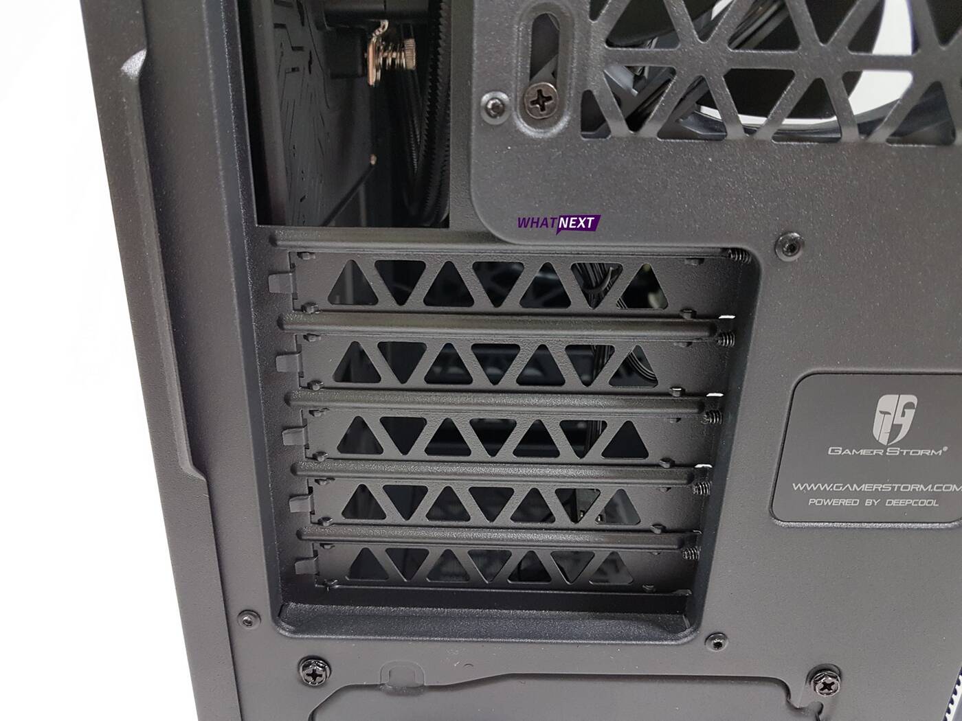 Test obudowy z wbudowanym chłodzeniem: Deepcool GamerStorm Baronkase Liquid