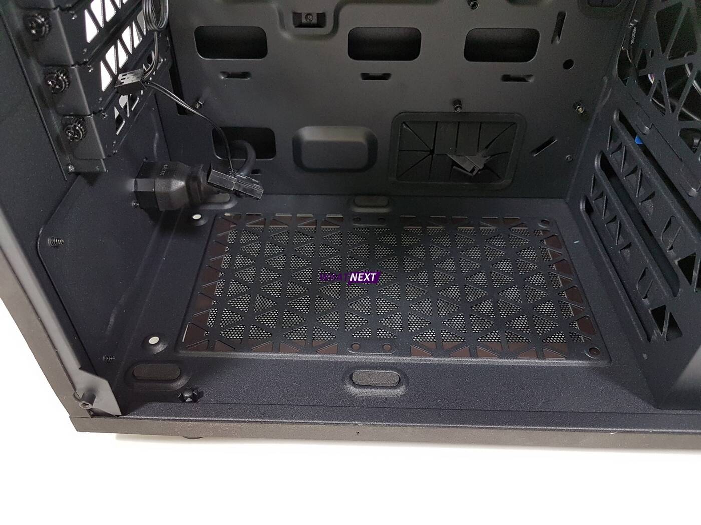 Test obudowy z wbudowanym chłodzeniem: Deepcool GamerStorm Baronkase Liquid