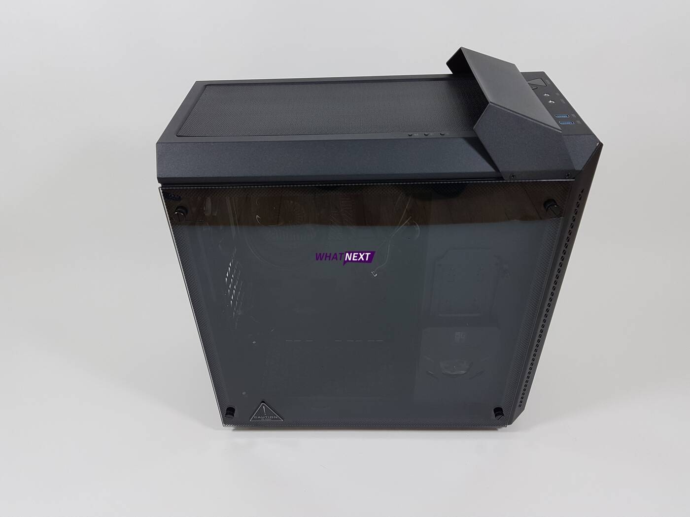 Test obudowy z wbudowanym chłodzeniem: Deepcool GamerStorm Baronkase Liquid