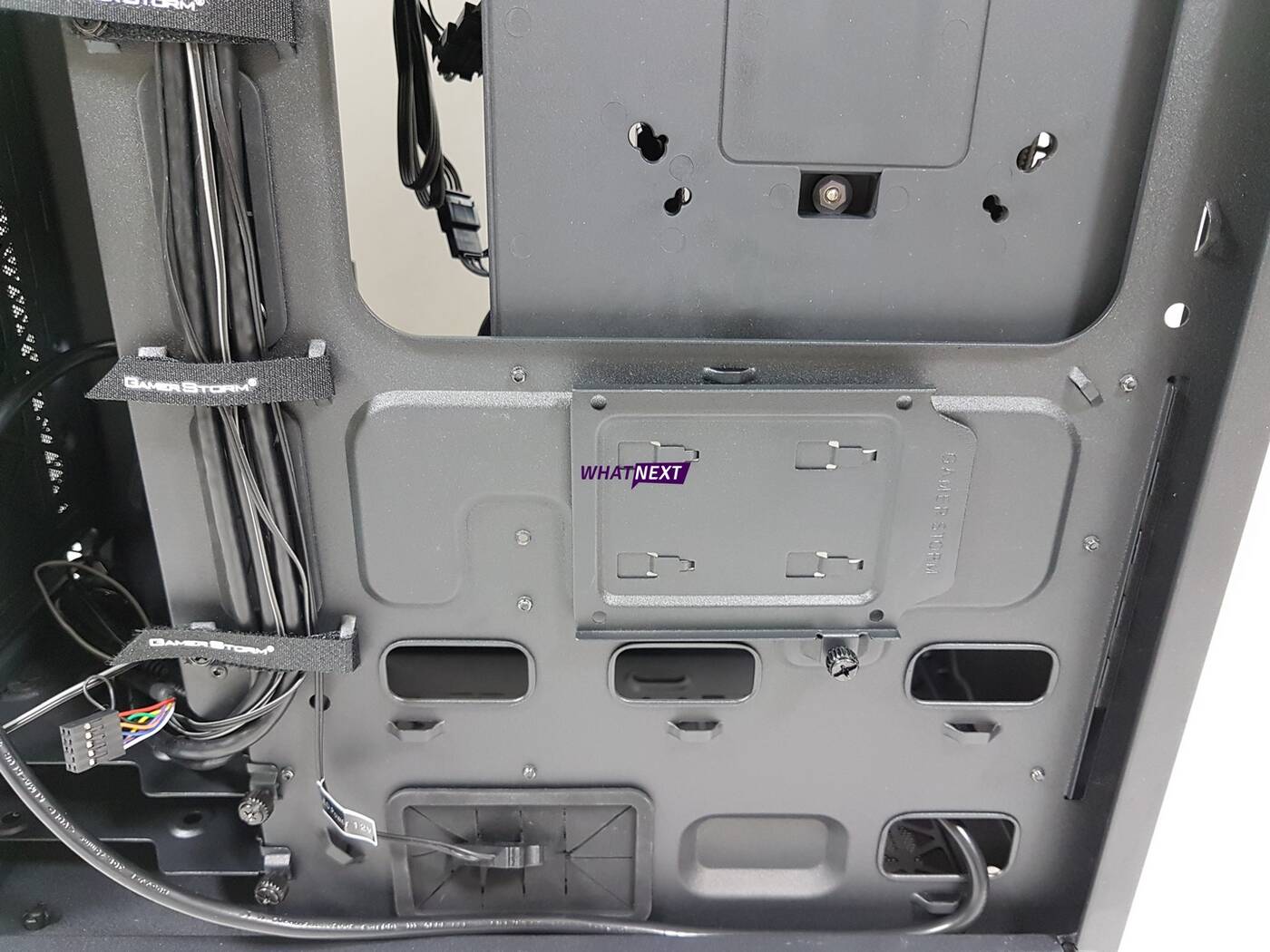 Test obudowy z wbudowanym chłodzeniem: Deepcool GamerStorm Baronkase Liquid