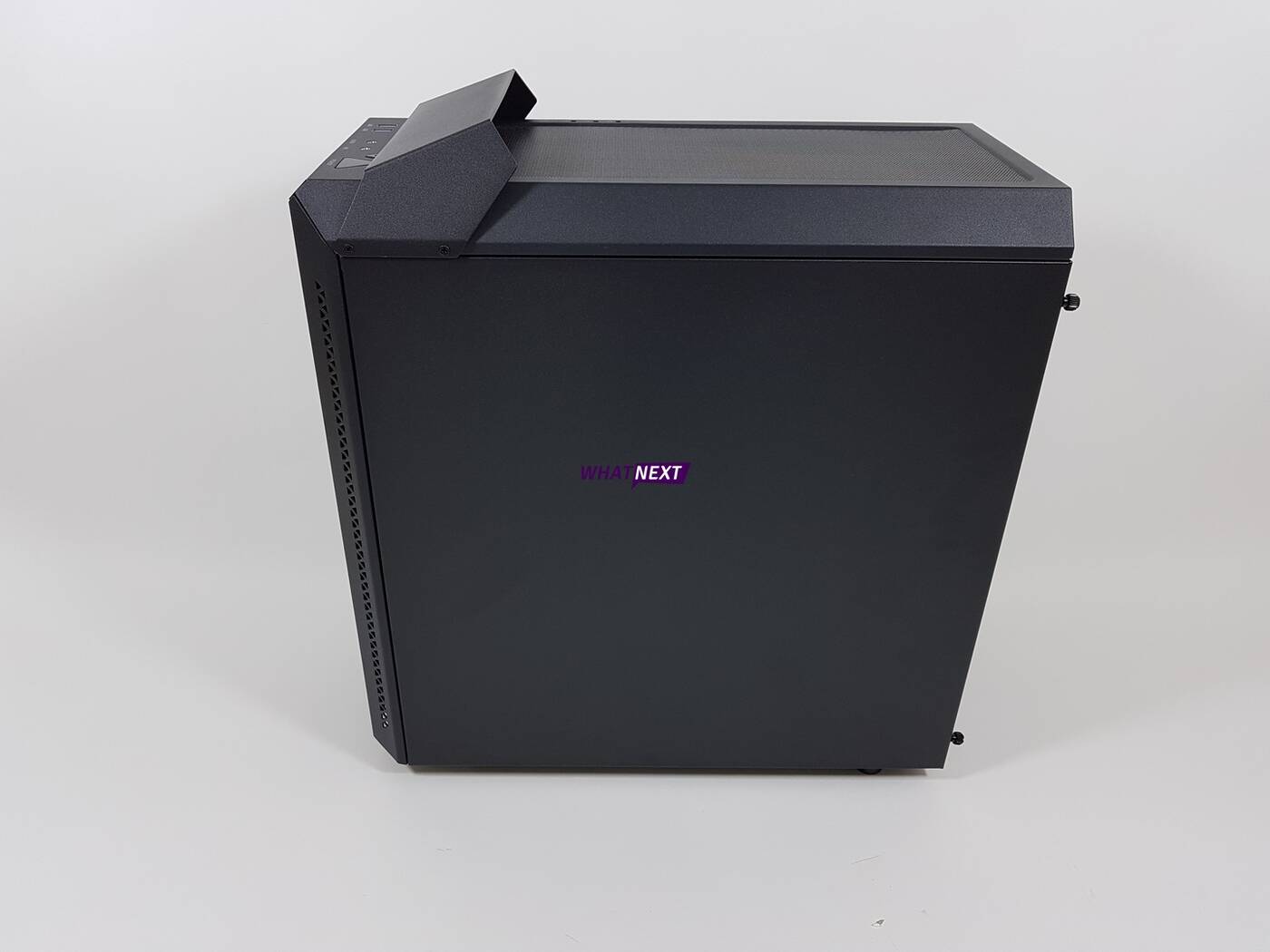 Test obudowy z wbudowanym chłodzeniem: Deepcool GamerStorm Baronkase Liquid