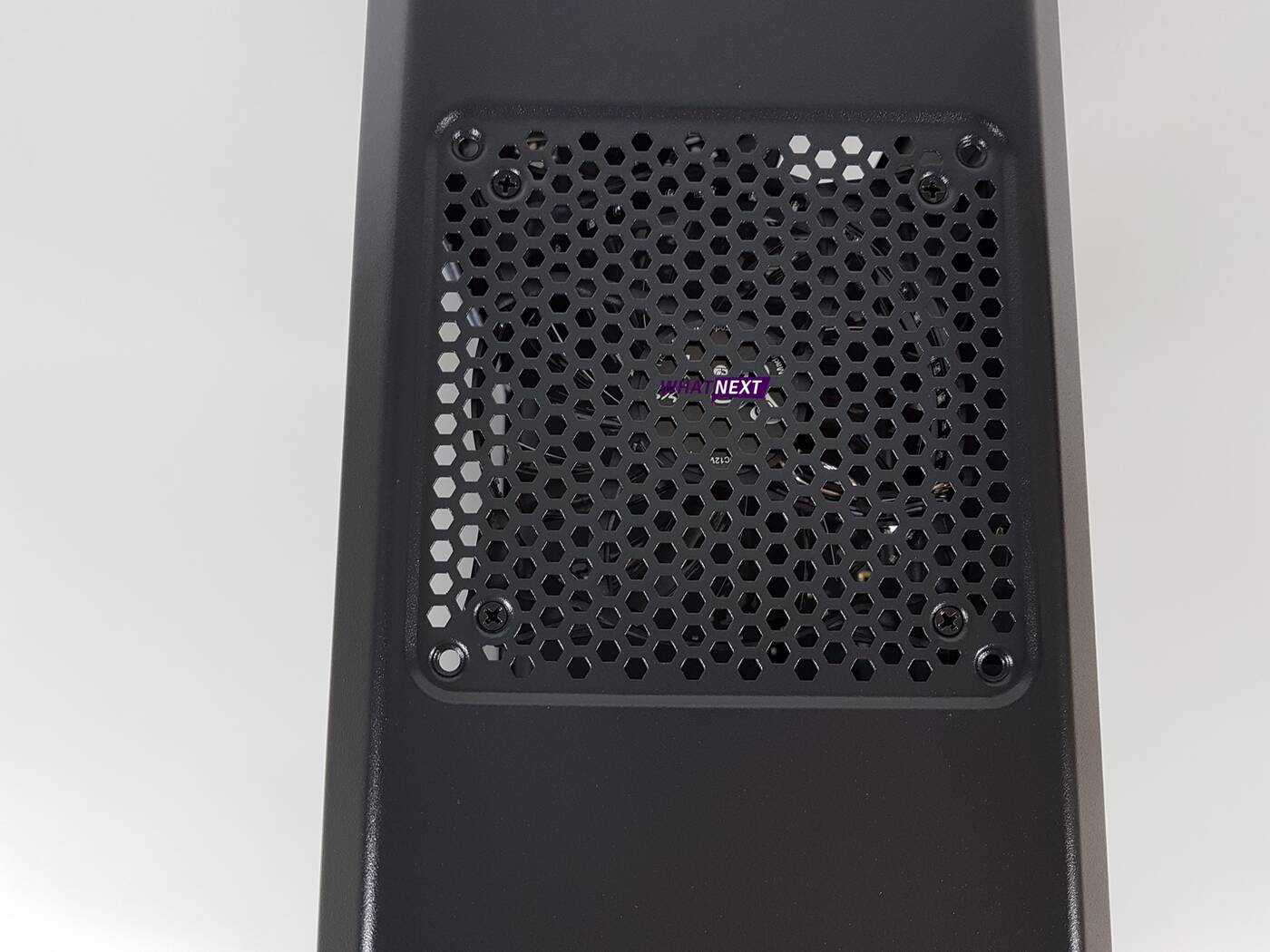 Test obudowy Genesis Titan 800