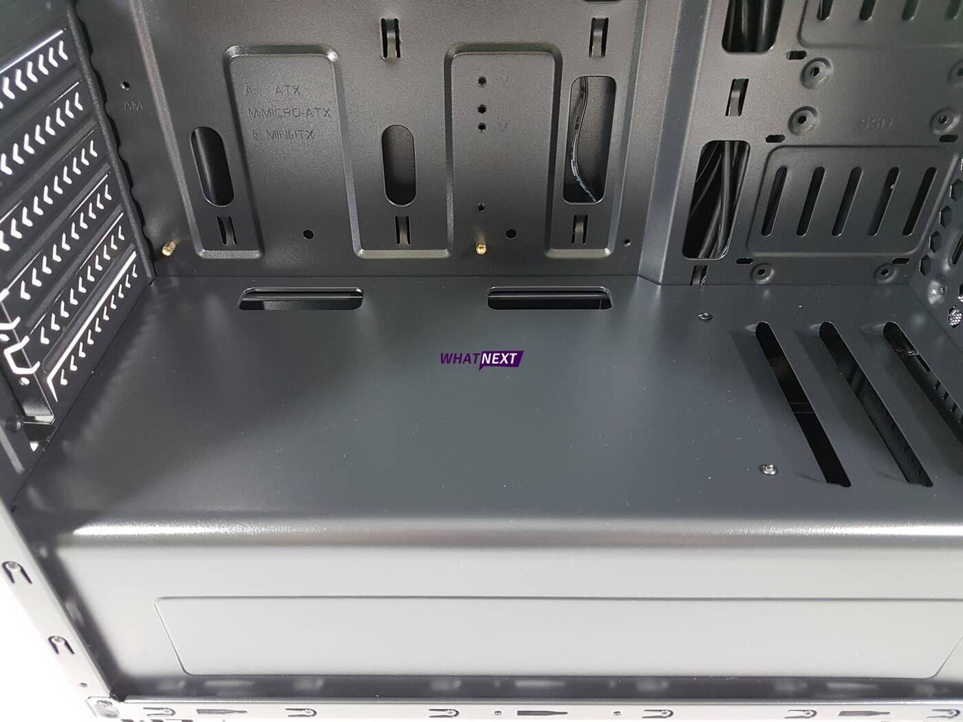 Test obudowy Genesis Titan 800