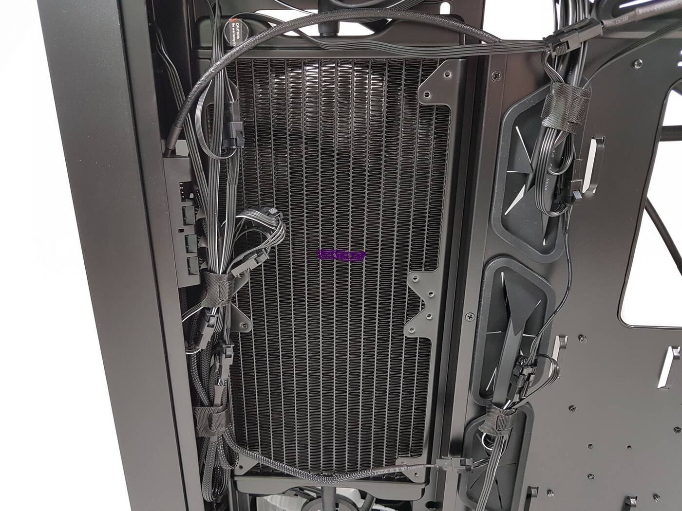 Test obudowy Deepcool GamerStorm NEW ARK 90