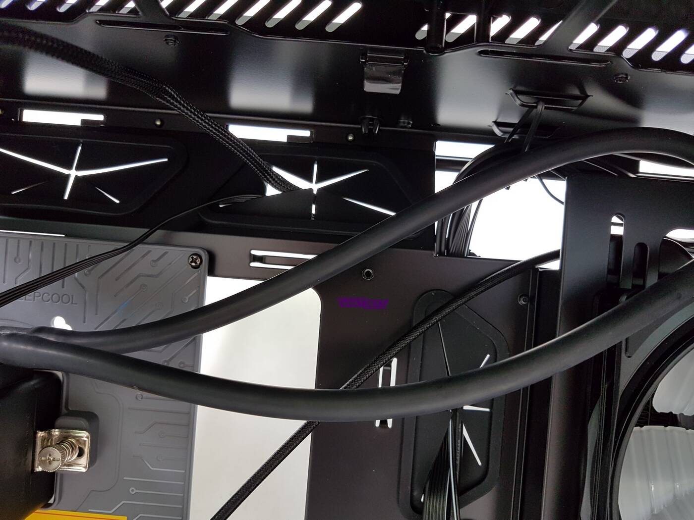 Test obudowy Deepcool GamerStorm NEW ARK 90