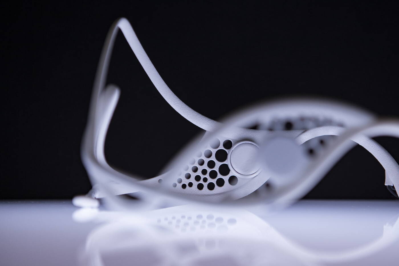 Oto maska, która wpływa na nastrój człowieka... a nawet jego popęd seksualny