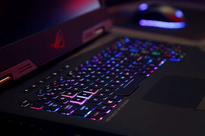 Asus prezentuje nową wersję laptopa G703