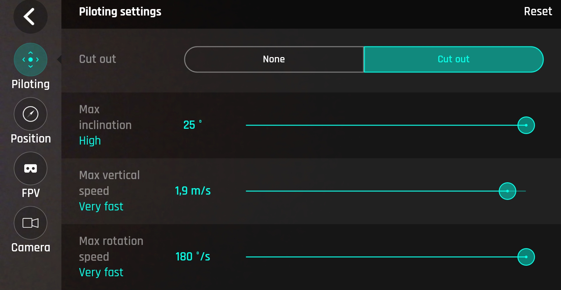 Niby zabawka, czyli test drona Parrot Mambo