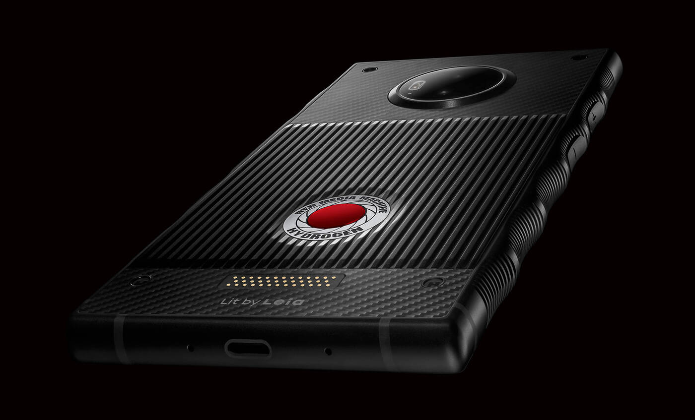 Zobacz rzeczywisty wygląd smartfona RED Hydrogen One