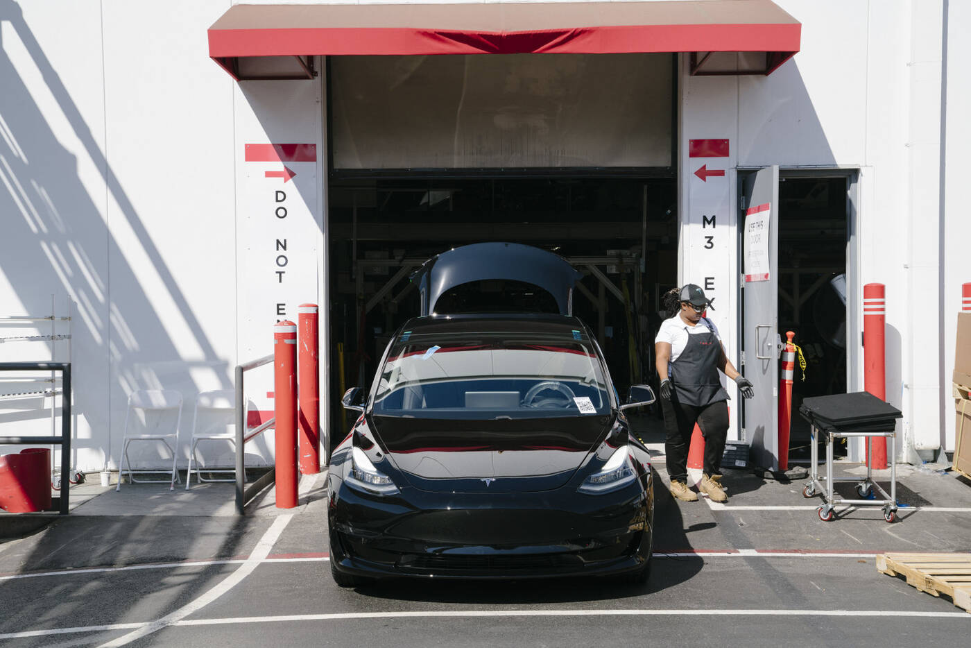 Tesla, Model 3, produkcja, fabryka, Gigafactory, Elon Musk, Model, samochód, elektryczne, samochody elektryczne
