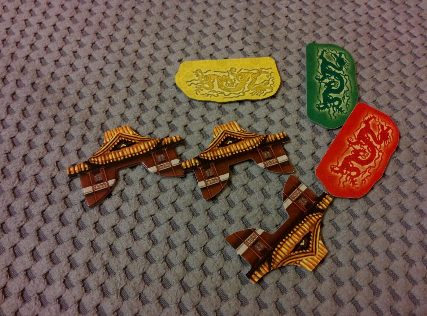 W Roku Smoka żetony