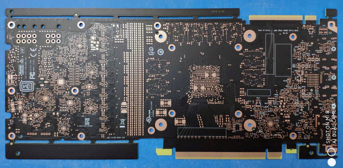 Laminat GeForce 1180/2080 ujrzał światło dzienne