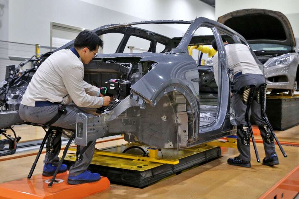Hyundai testuje egzoszkielety w swoich fabrykach