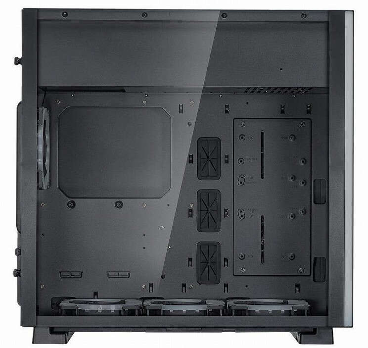 Obudowa Rosewill Prism S500 staje dla graczy na głowie