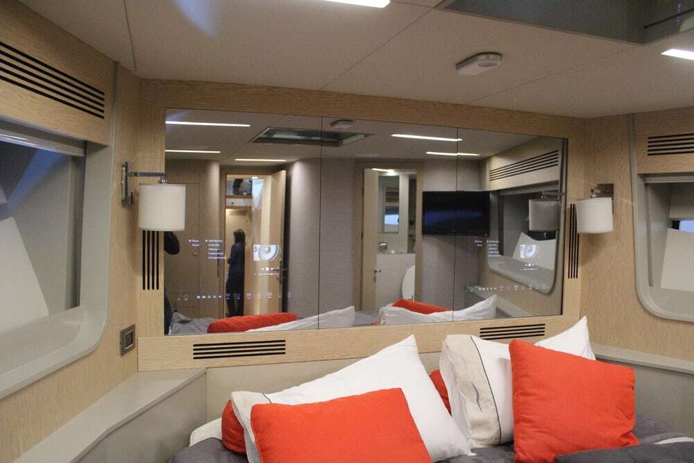 Czym jacht Adonis zasłużył sobie na występ na targach CES?