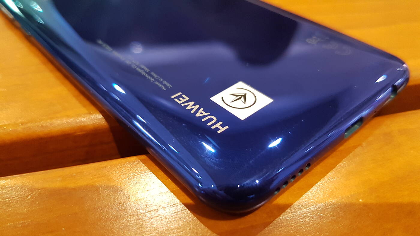 test P Smart 2019, testy P Smart 2019, recenzja P Smart 2019, recenzje P Smart 2019, opinia P Smart 2019, opinie P Smart 2019, ocena P Smart 2019, oceny P Smart 2019, wrażenia P Smart 2019, P Smart 2019, jakość P Smart 2019, smartfon P Smart 2019, smartfon do 1000 zł, smartfon do tysiaka, opis P Smart 2019, specyfikacja P Smart 2019, smartfon do tysiąca,