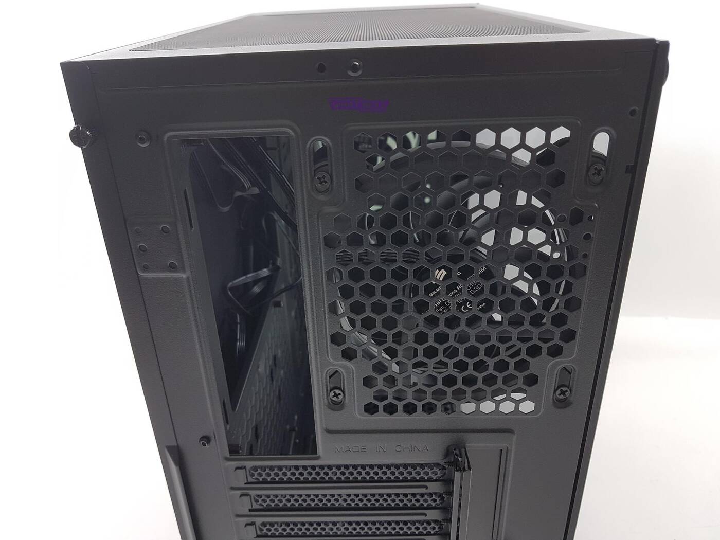 Test obudowy SilentiumPC AR5X TG RGB