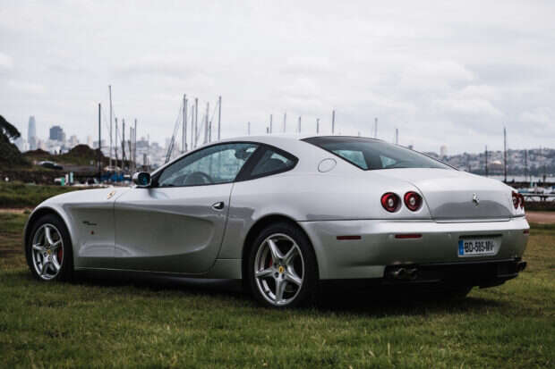 Ten egzemplarz Ferrari 612 Scaglietti zawdzięcza swoją wyjątkowość skrzyni biegów