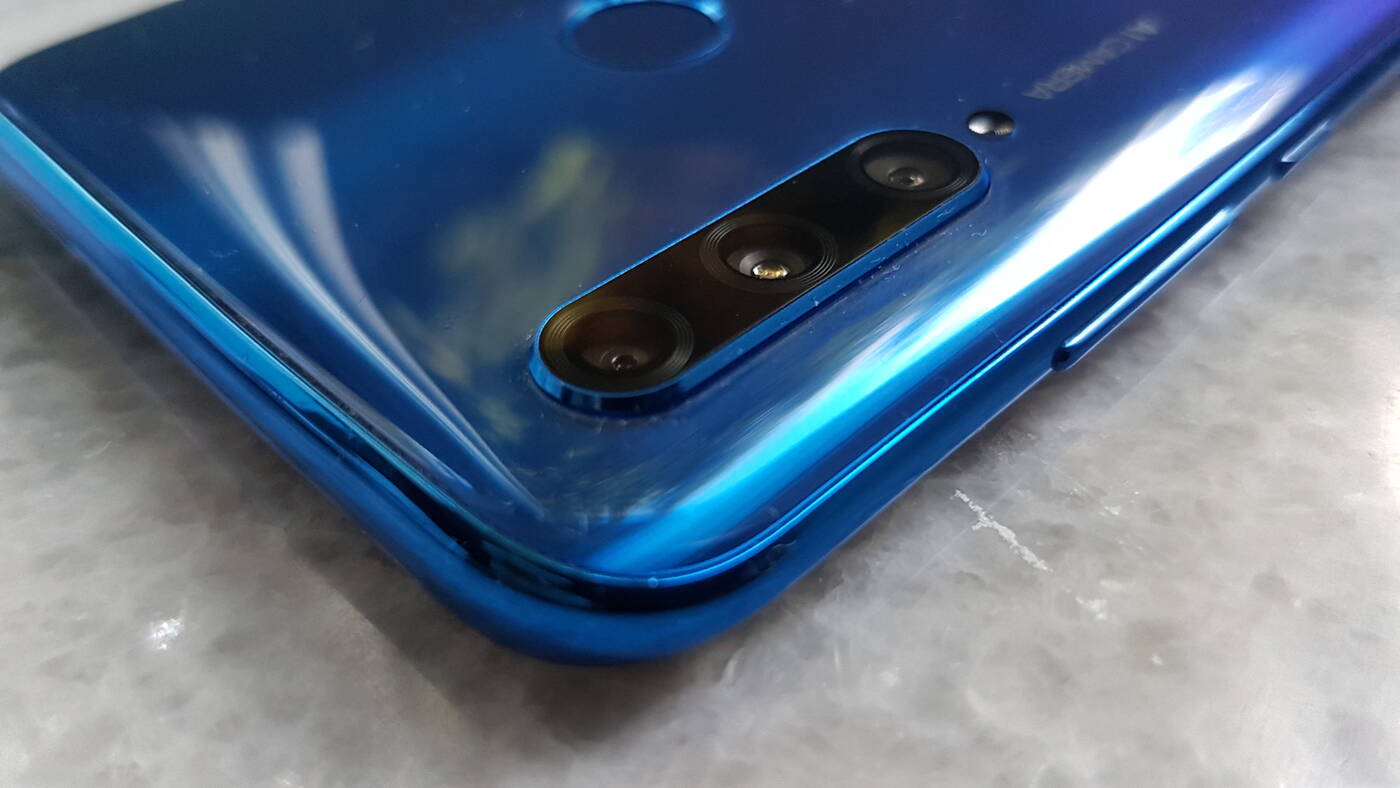 Honor 20 Lite, Honor 20, recenzja Honor 20 Lite, wrażenia Honor 20 Lite, opinie Honor 20 Lite, oceny Honor 20 Lite, specyfikacja Honor 20 Lite, wygląd Honor 20 Lite, cena Honor 20 Lite, opinia Honor 20 Lite, aparat Honor 20 Lite, kolory Honor 20 Lite, ekran Honor 20 Lite, matryca Honor 20 Lite, gdzie kupić Honor 20 Lite, system Honor 20 Lite, procesor Honor 20 Lite, android Honor 20 Lite, trump Honor 20 Lite,