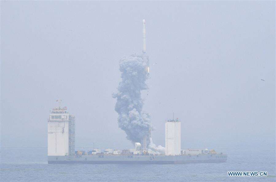 Chiny wystrzeliły rakietę z morza po raz pierwszy