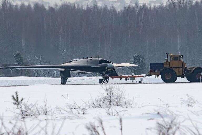 Rosyjski autonomiczny dron bojowy Hunter