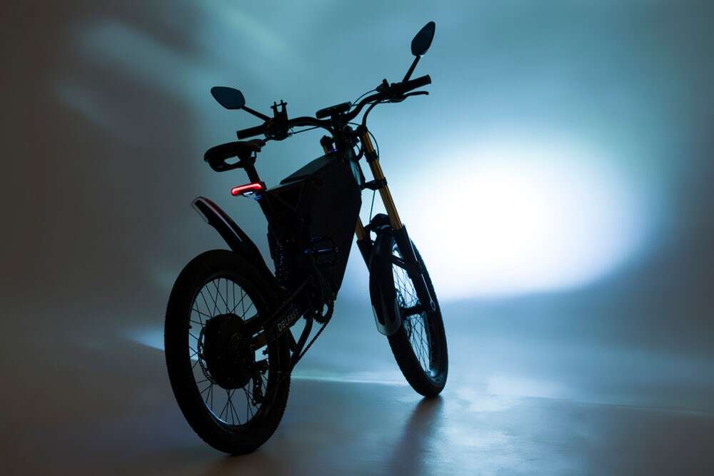 Poznajcie topowy elektryczny motocykl Top 2.0 od Delfast