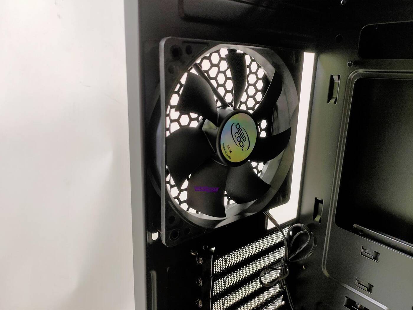 Test obudowy Deepcool Matrexx 70