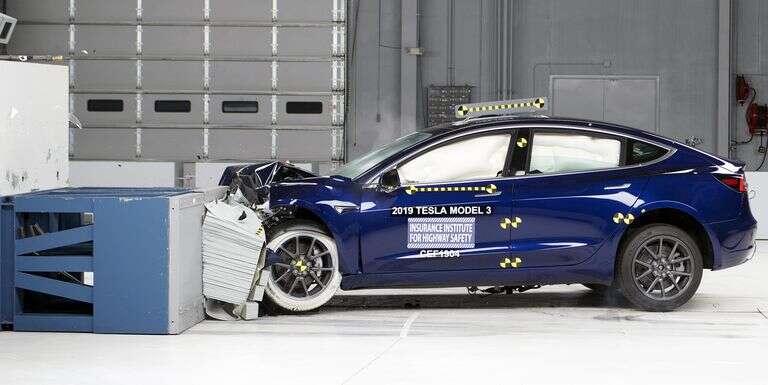Tesla Model 3 uznana za jeden z najbezpieczniejszych samochodów