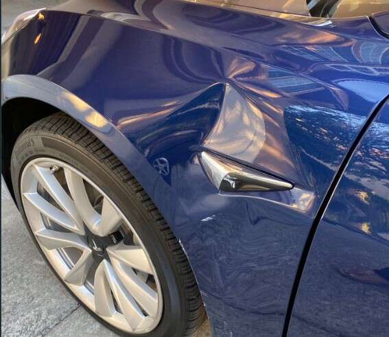 Pojawiają się pierwsze incydenty z funkcją Tesla Smart Summon