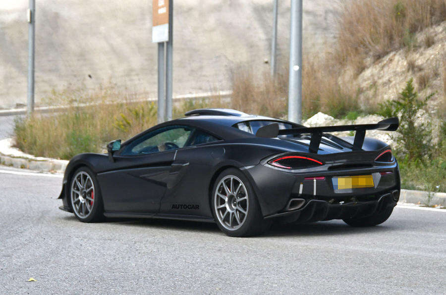 Zdjęcia potwierdzają hardcorowego McLaren 620R