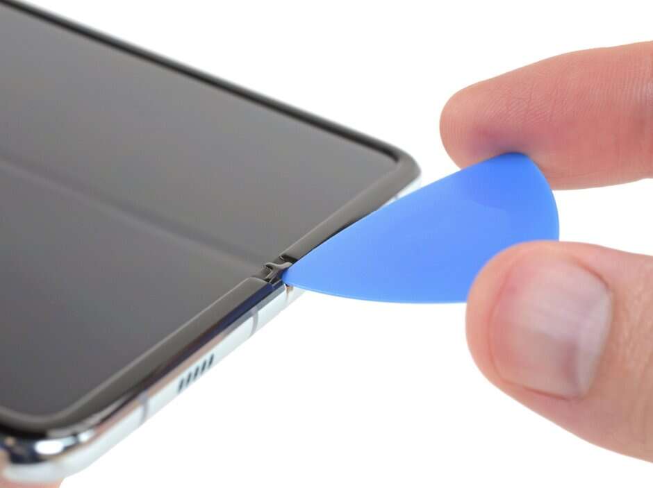 Galaxy Fold, ifixit Galaxy Fold, rozebranie Galaxy Fold, wnętrze Galaxy Fold, zmiany Galaxy Fold