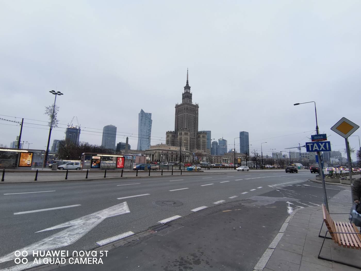 Test Huawei Nova 5T - jak sprzedać dwa razy ten sam smartfon