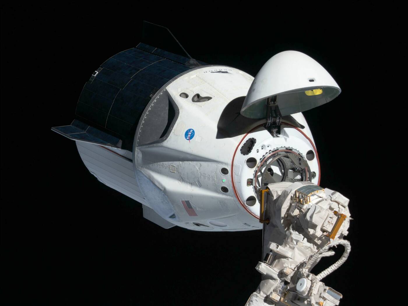 testy Crew Dragon, spadochrony w Crew Dragon, SpaceX Crew Dragon, test spadochronów Crew Dragon