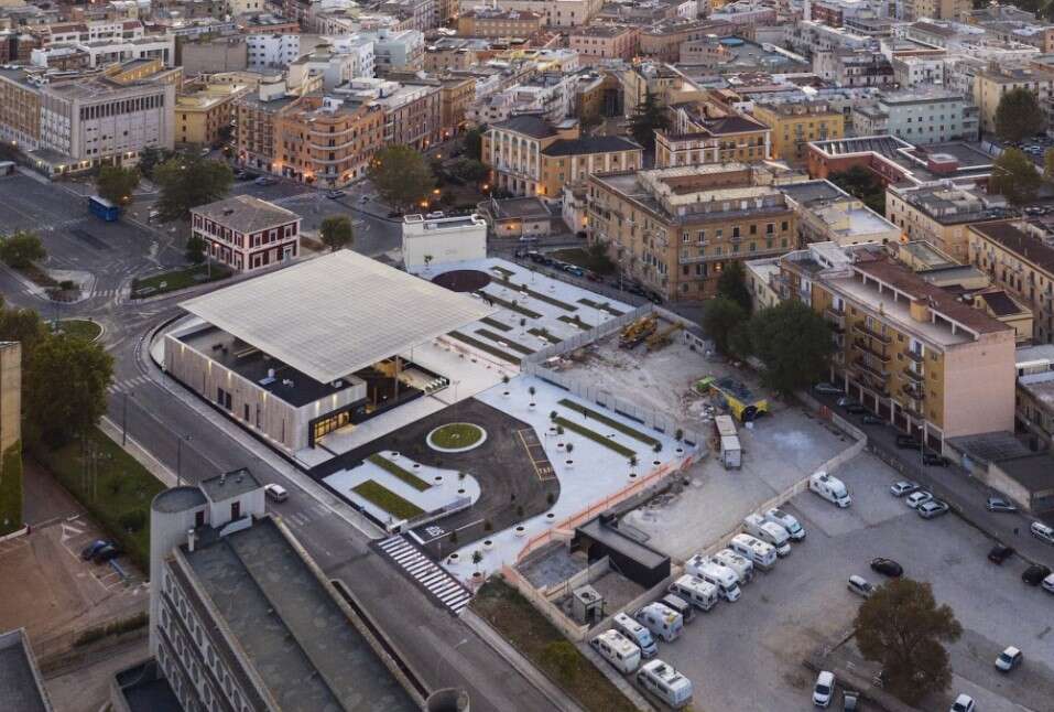 projekt Stefano Boeri Architetti, Matera Cenrale, stacja kolejowa z energią słoneczną, stacja z panelami