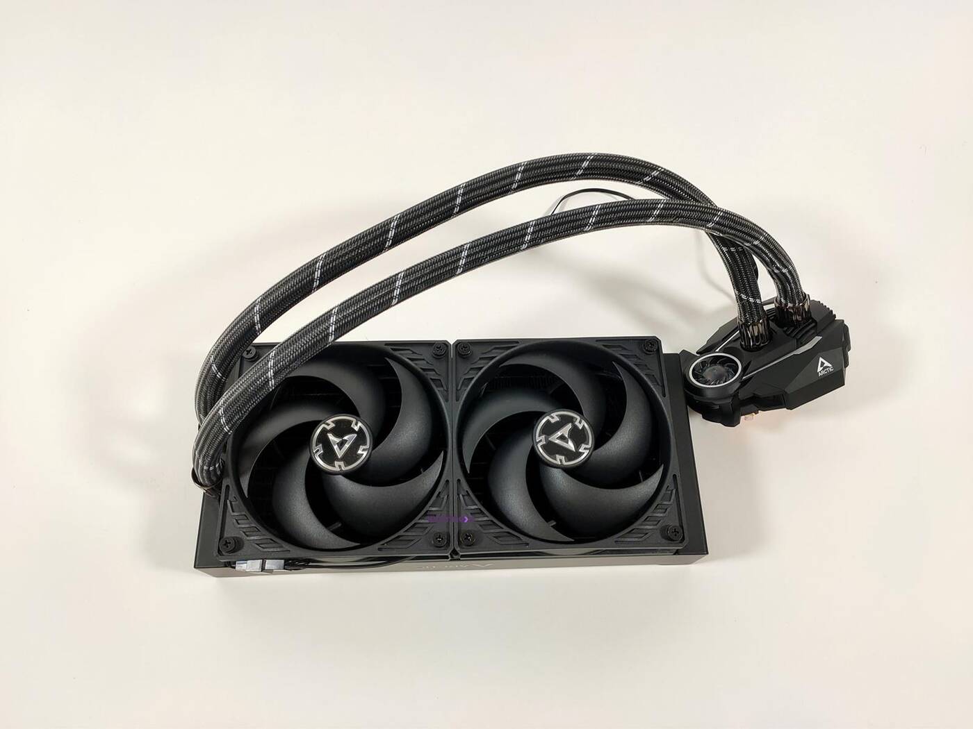 Test chłodzenia Arctic Liquid Freezer II 240