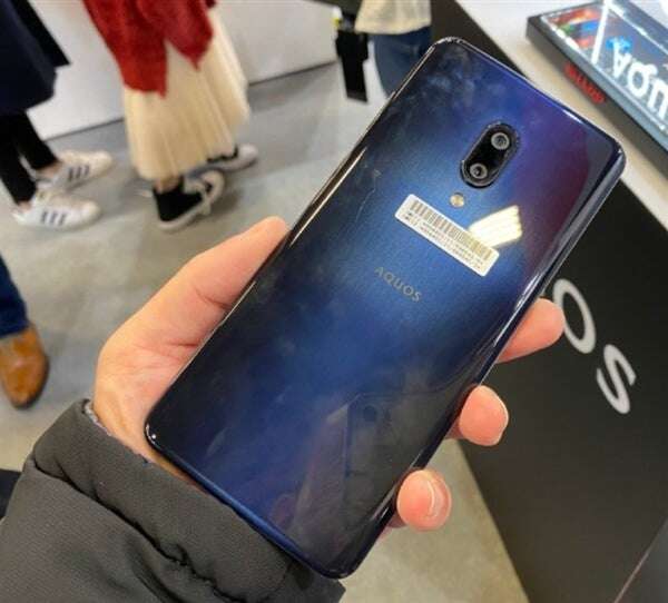 premiera Sharp AQUOS Zero2, specyfikacja Sharp AQUOS Zero2, ekran Sharp AQUOS Zero2