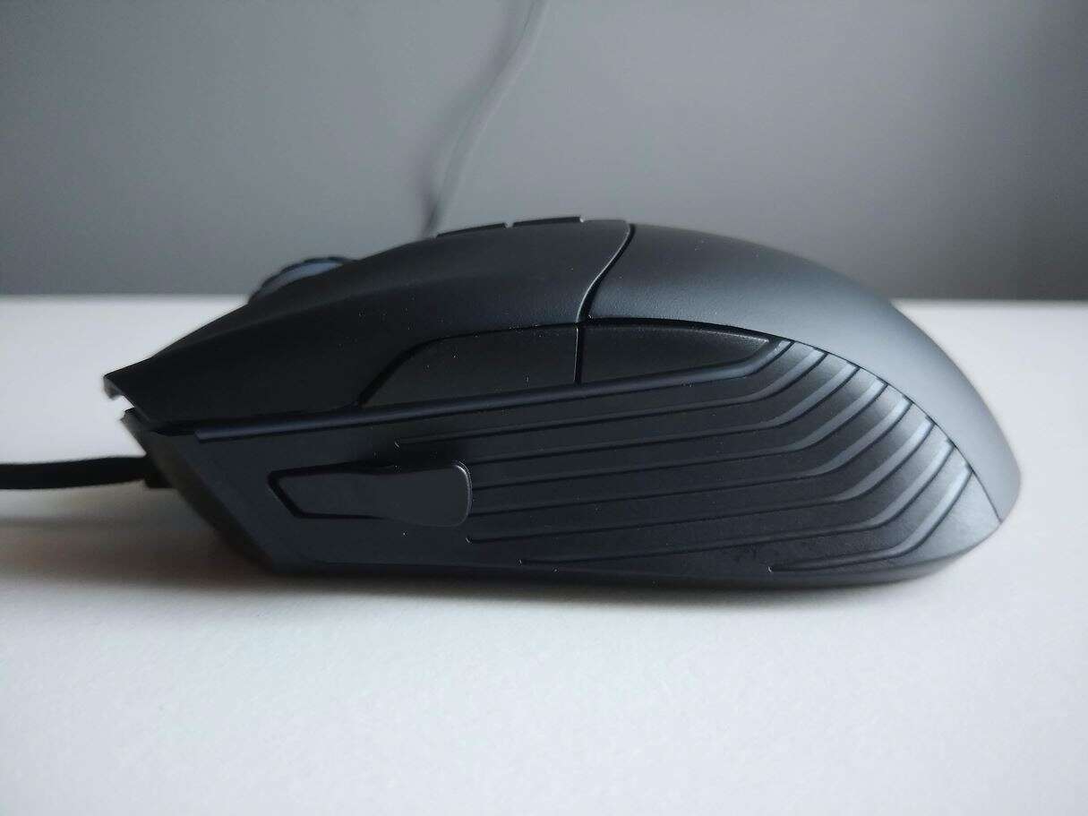 Test myszki Dream Machines DM5 Blink