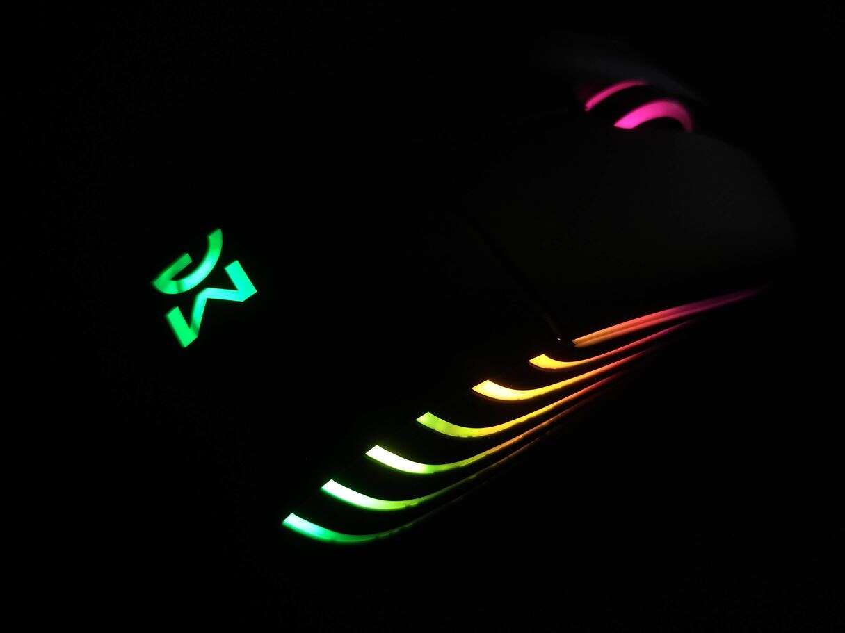 Test myszki Dream Machines DM5 Blink