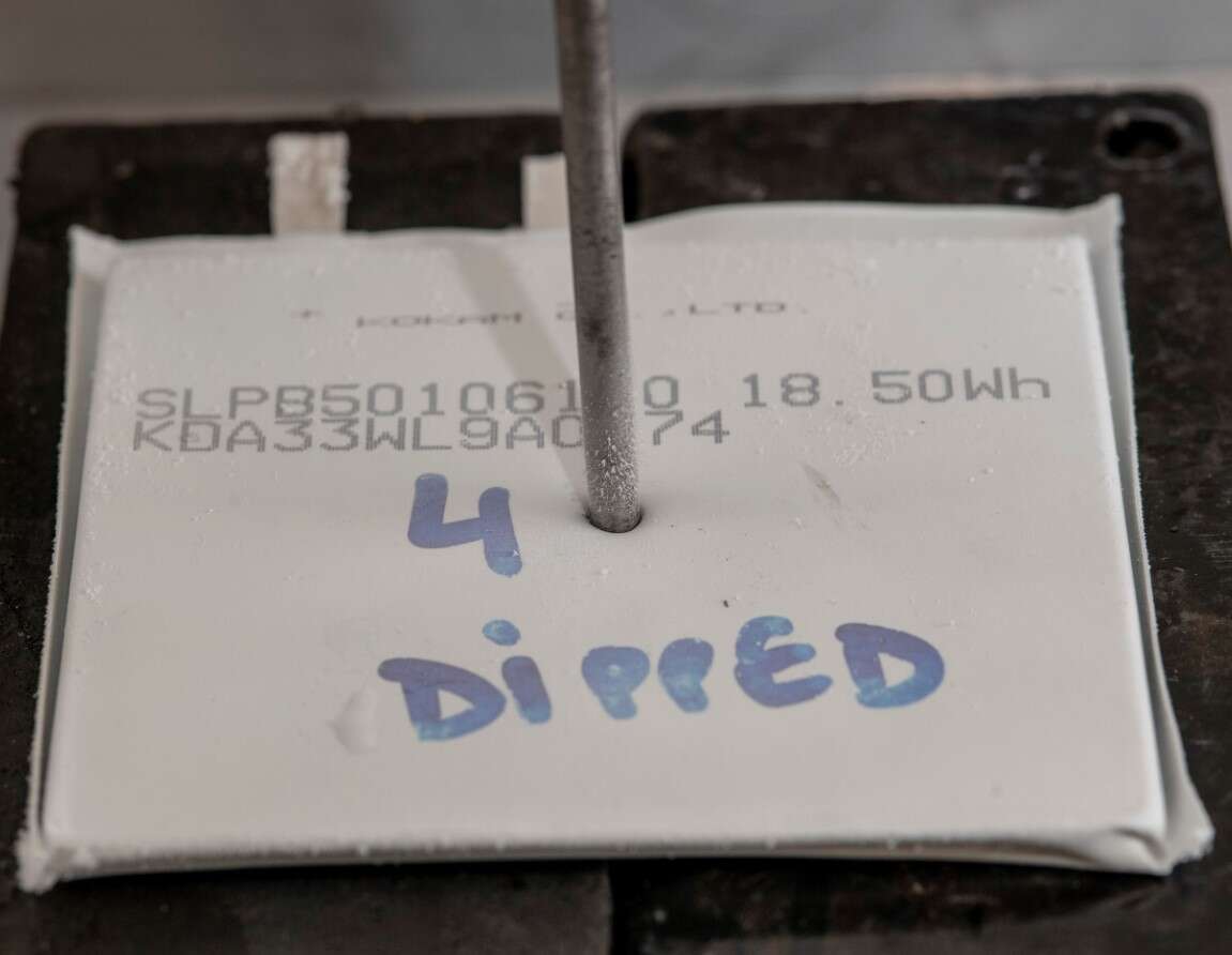 zamrażanie akumulatorów, transport baterii EV, wadliwe akumulatory litowo-jonowe, transport akumulatorów samochodów