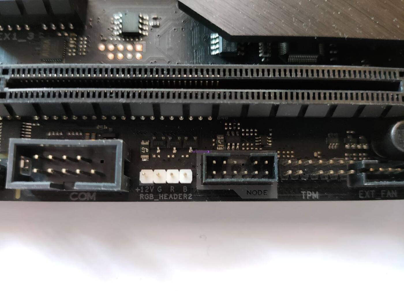 płyta główna, złącza na płycie głównej,