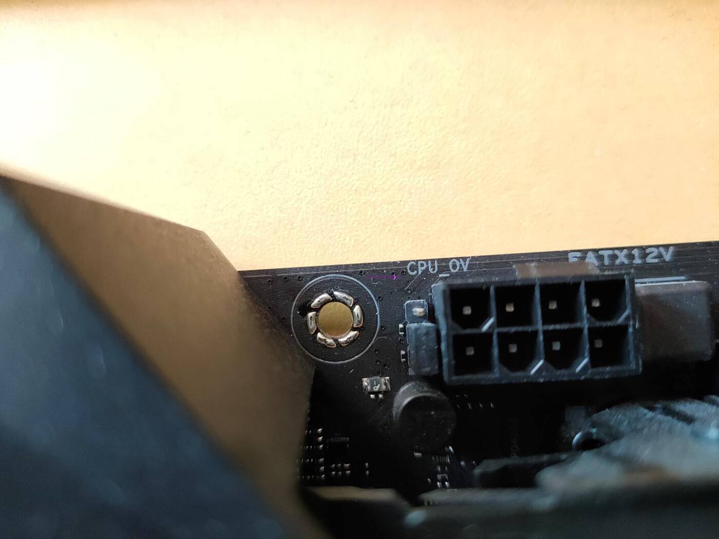 płyta główna, złącza na płycie głównej,