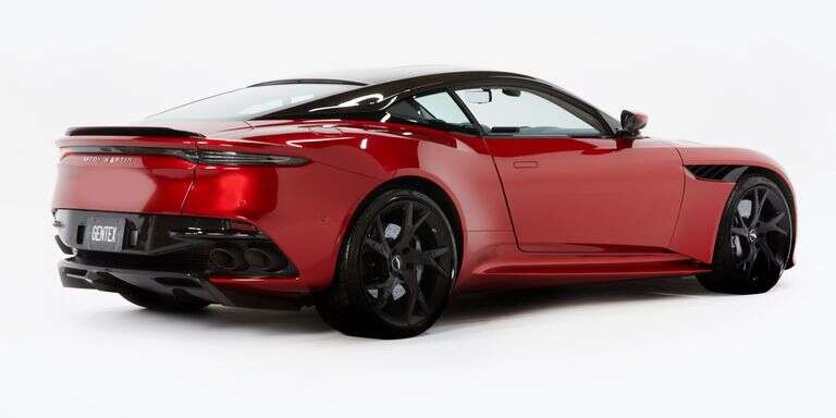 lusterko wewnętrzne Astona Martina, lusterko wewnętrzne, lusterko z wyświetlaczem, lusterko LCD