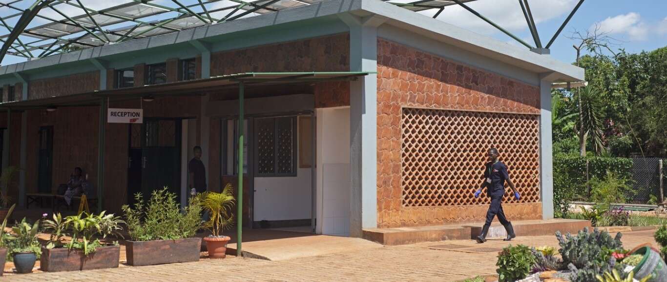 Mount Sinai Kyabirwa, medycyna w Ugandzie, obiekty chirurgiczne Uganda, Uganda